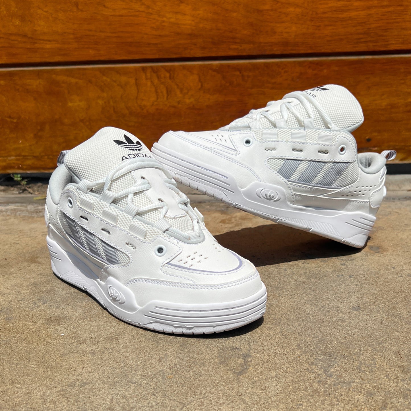 ADI 2000 WHITE