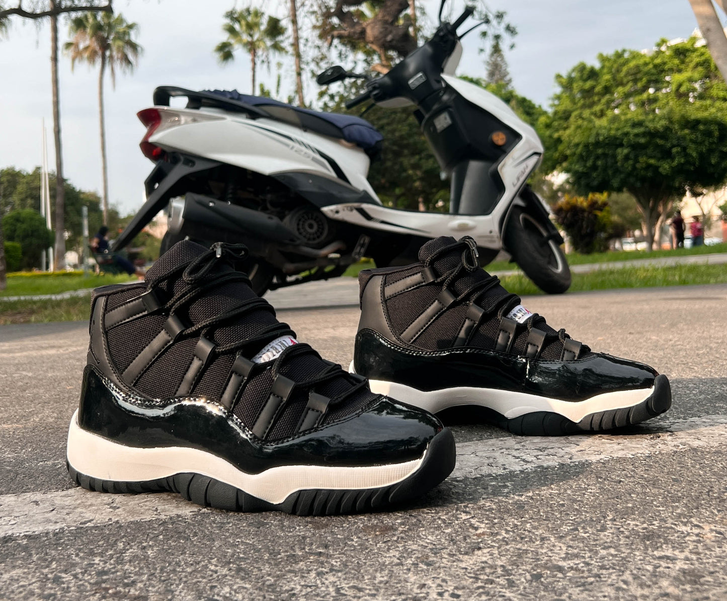 RETRO  11 BLACK