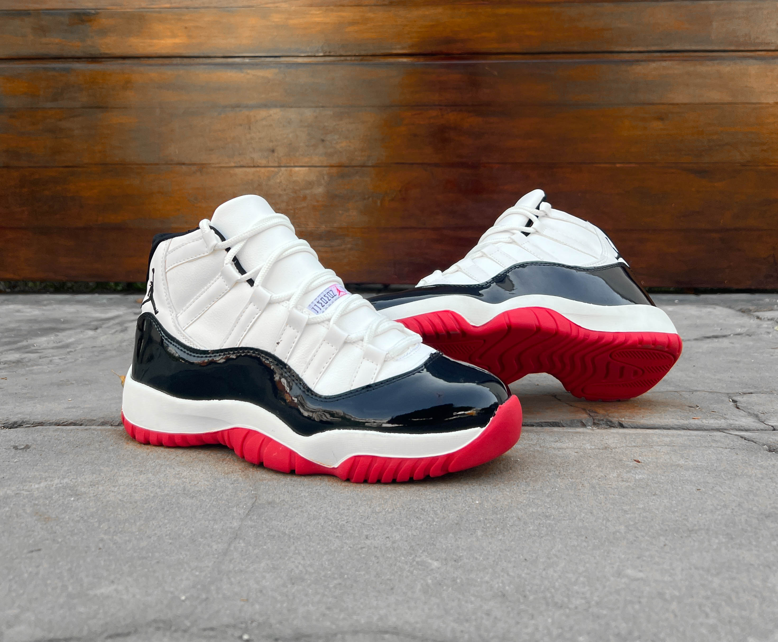 JORDAN 11 WHITE,  RED AND BLACK