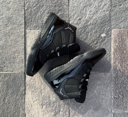 RETRO 11  FULL BLACK