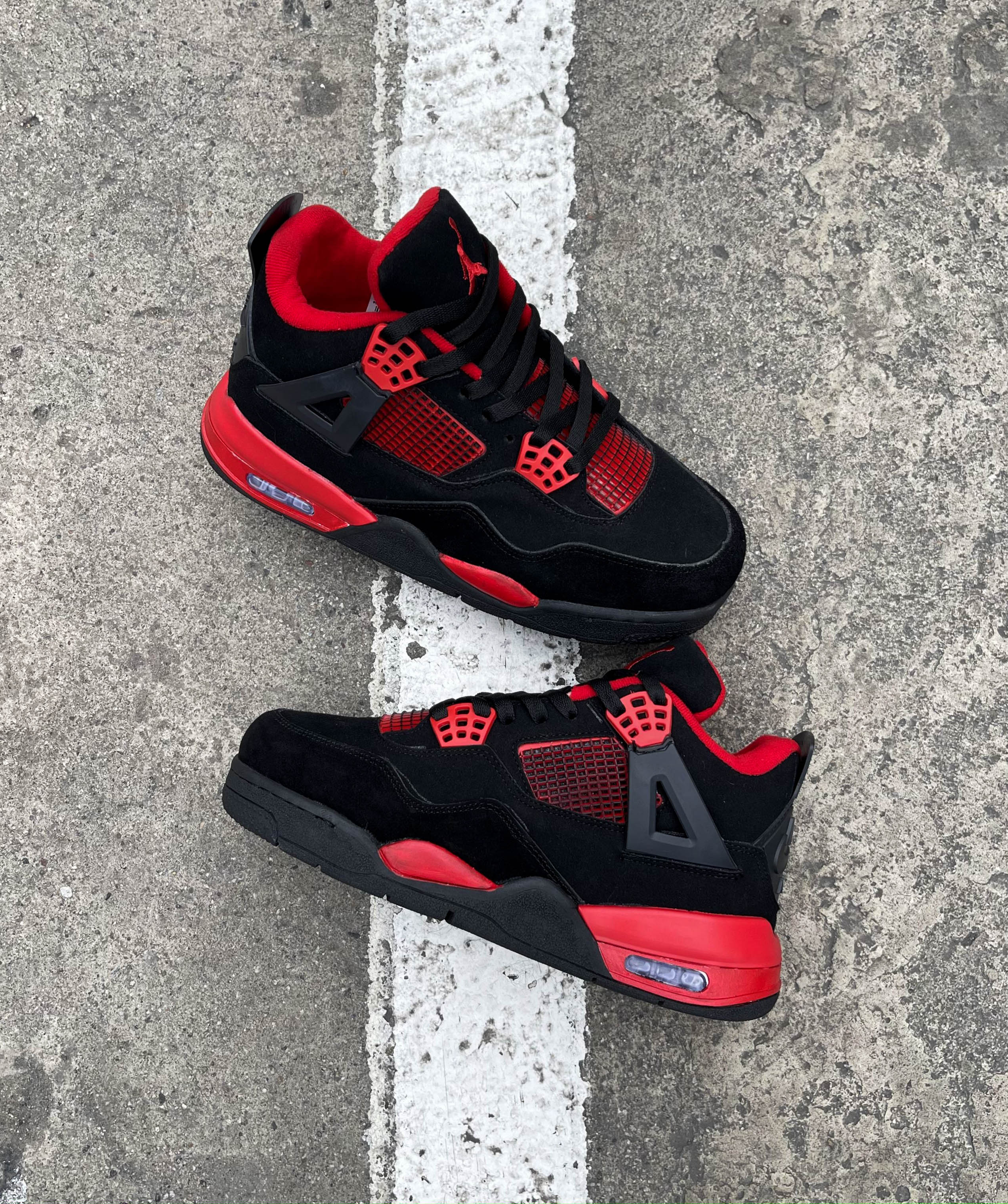 RETRO 4 BLACK  AND RED