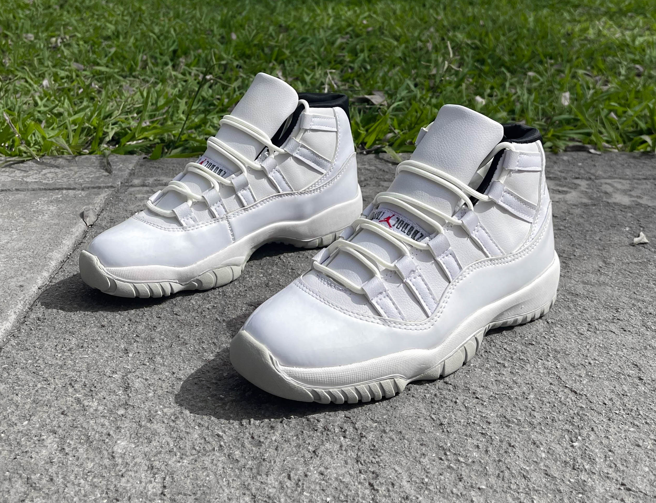 JORDAN 11 WHITE