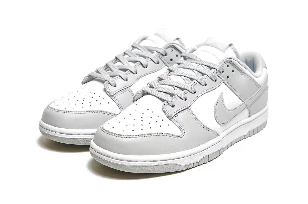NIKE DUNK GRIS