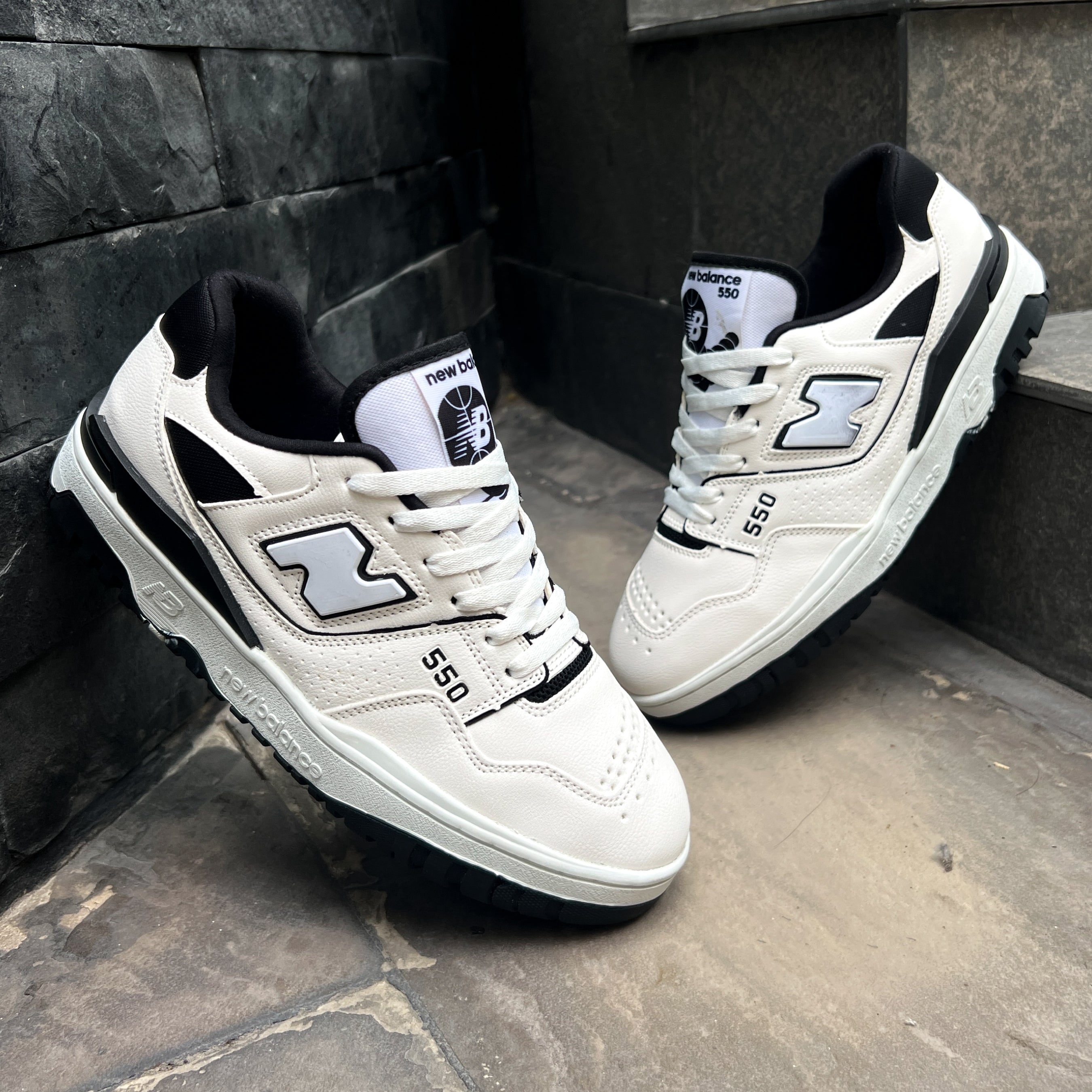 New balance blancas con negro deals