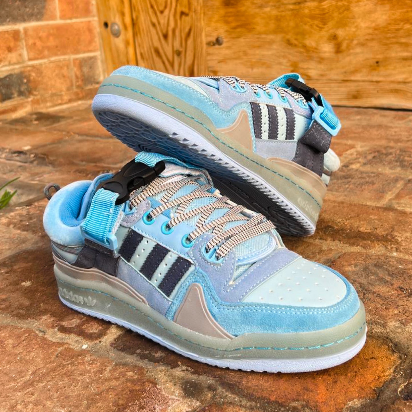 BAD BUNNY x Forum 'BLUE Tint"