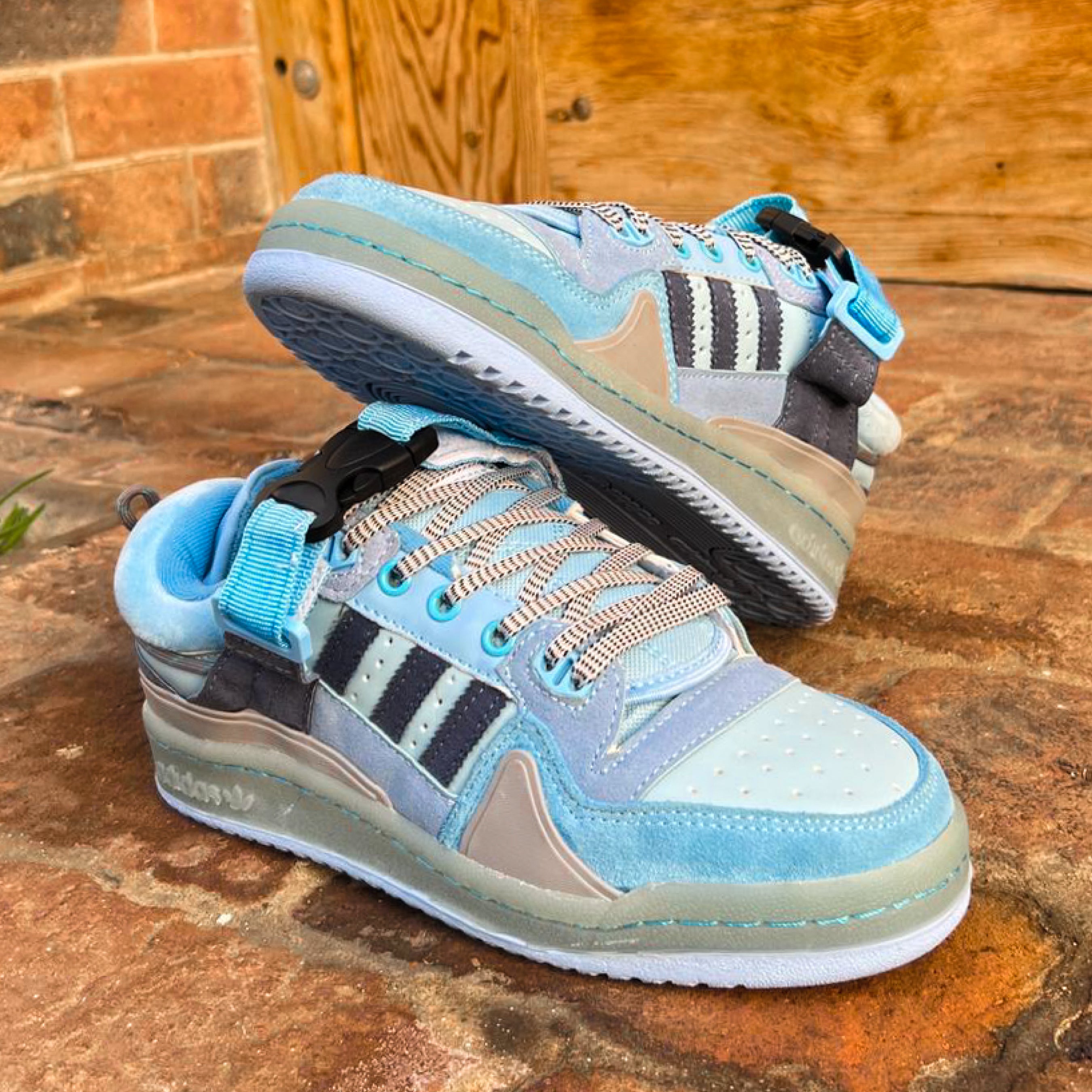 BAD BUNNY x Forum 'BLUE Tint"