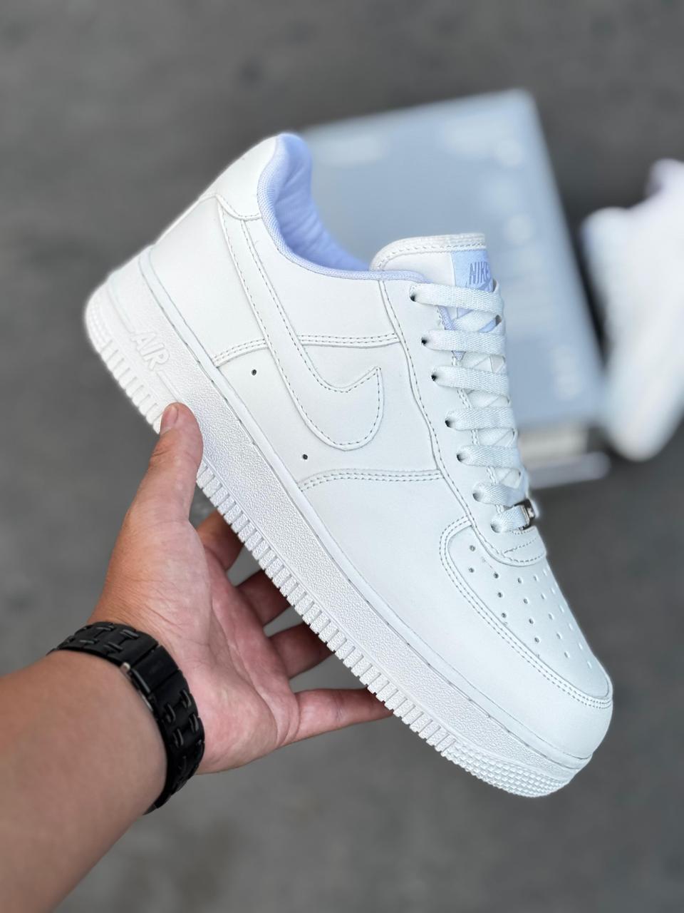 NIKE  AF1 WHITE