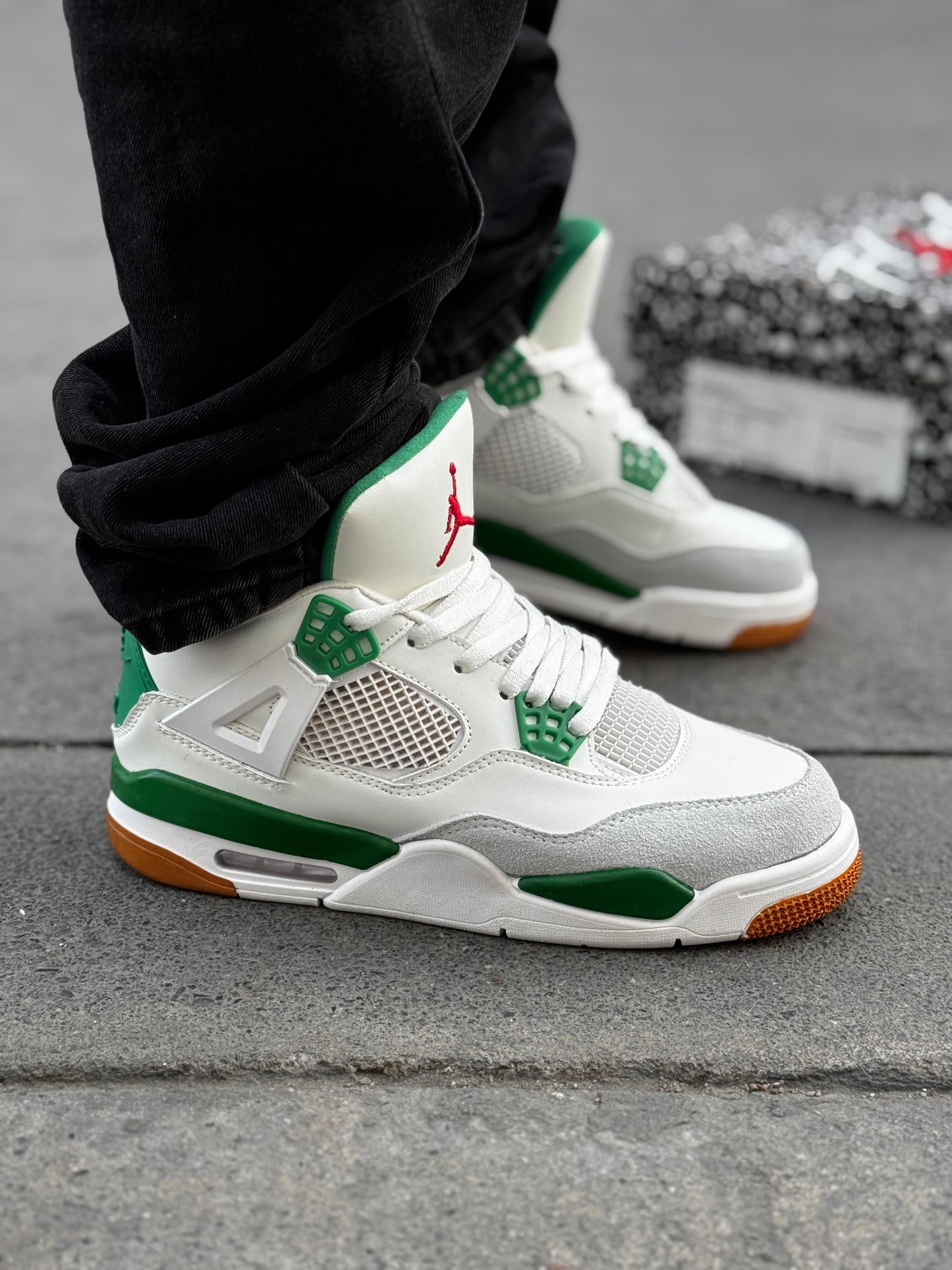RETRO 4  WHITE AND GREEN
