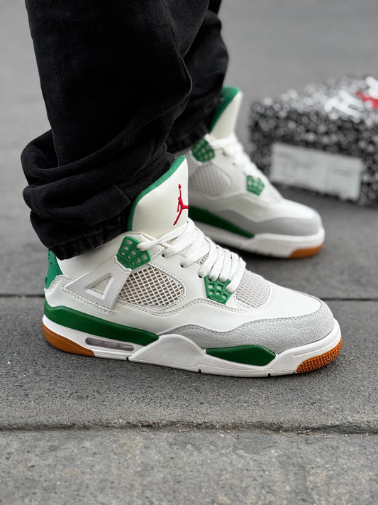 RETRO 4  WHITE AND GREEN