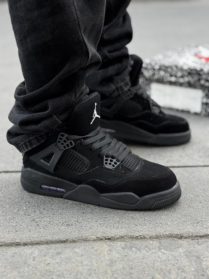 RETRO 4  BLACK