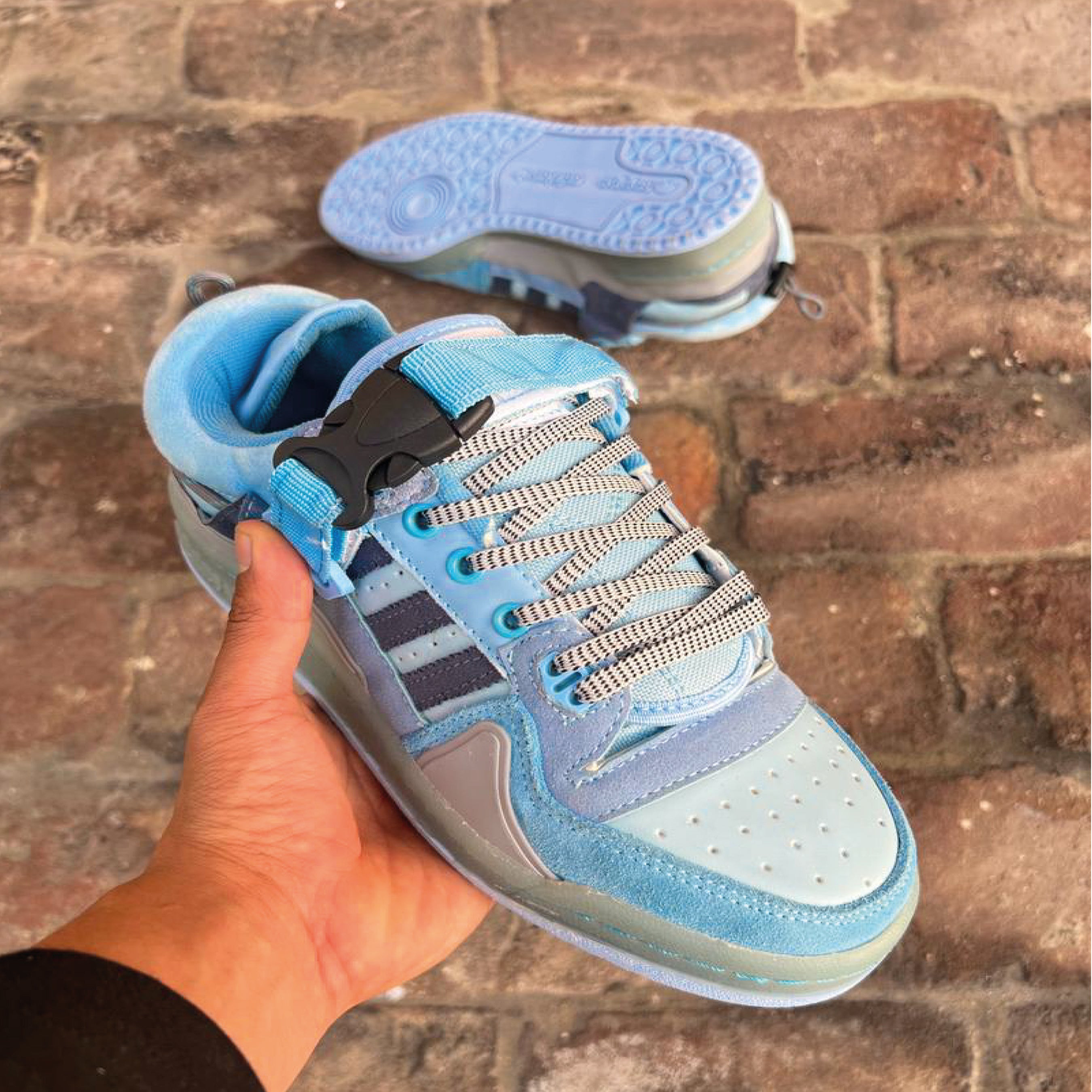 BAD BUNNY x Forum 'BLUE Tint"