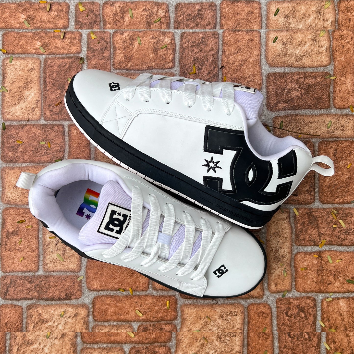 DC NEW WHITE