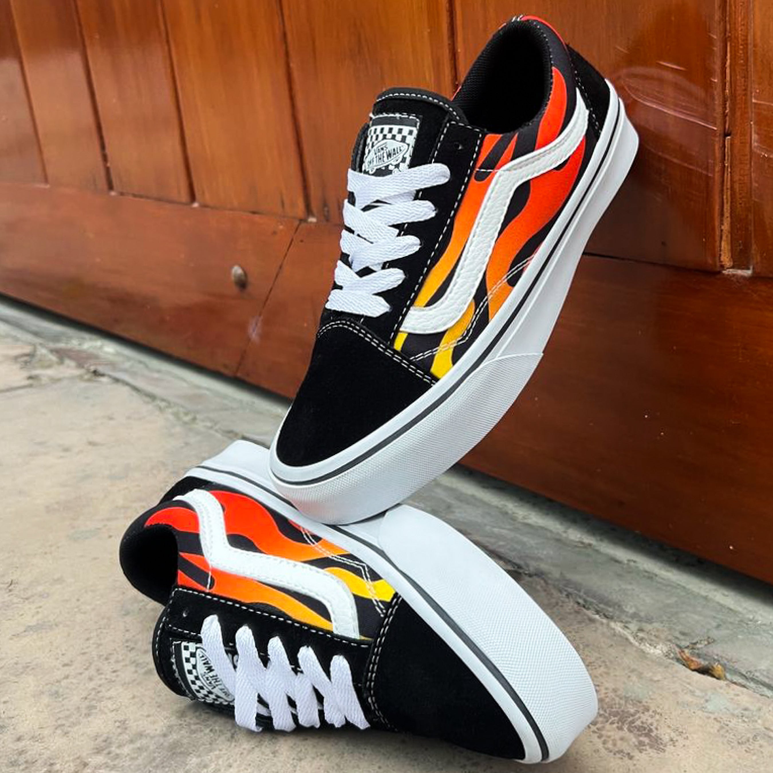 VANS FUEGO